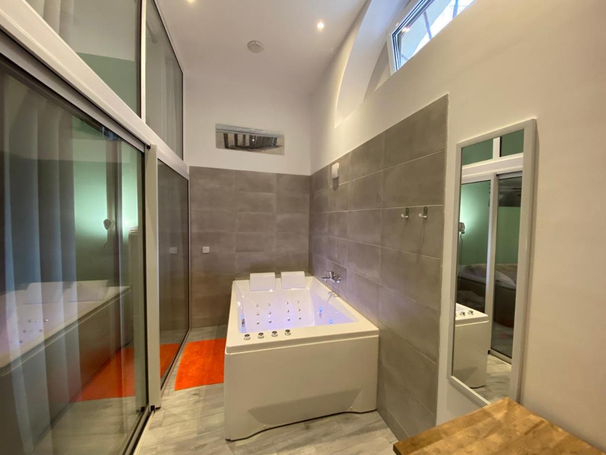 Wellkhome Appartements & Services Бордо Екстериор снимка